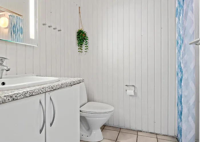 3 Bedroom Beautiful In Hjørring